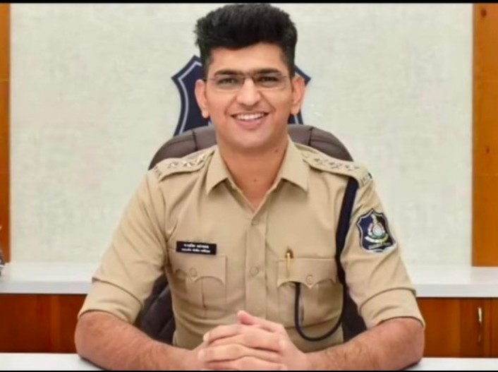 Nikhil chavda tweet media