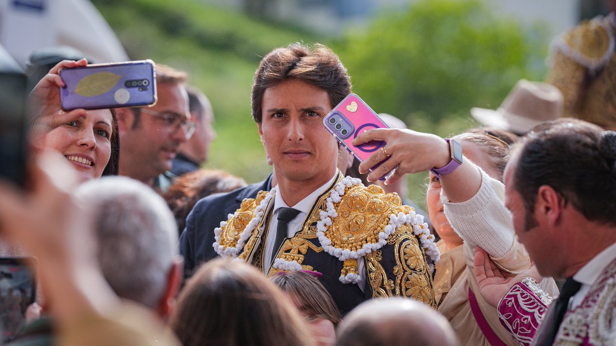 Andrés Roca Rey tweet media