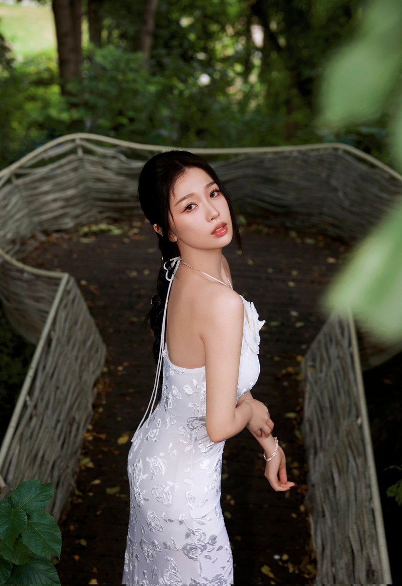 yu shuxin pics tweet media