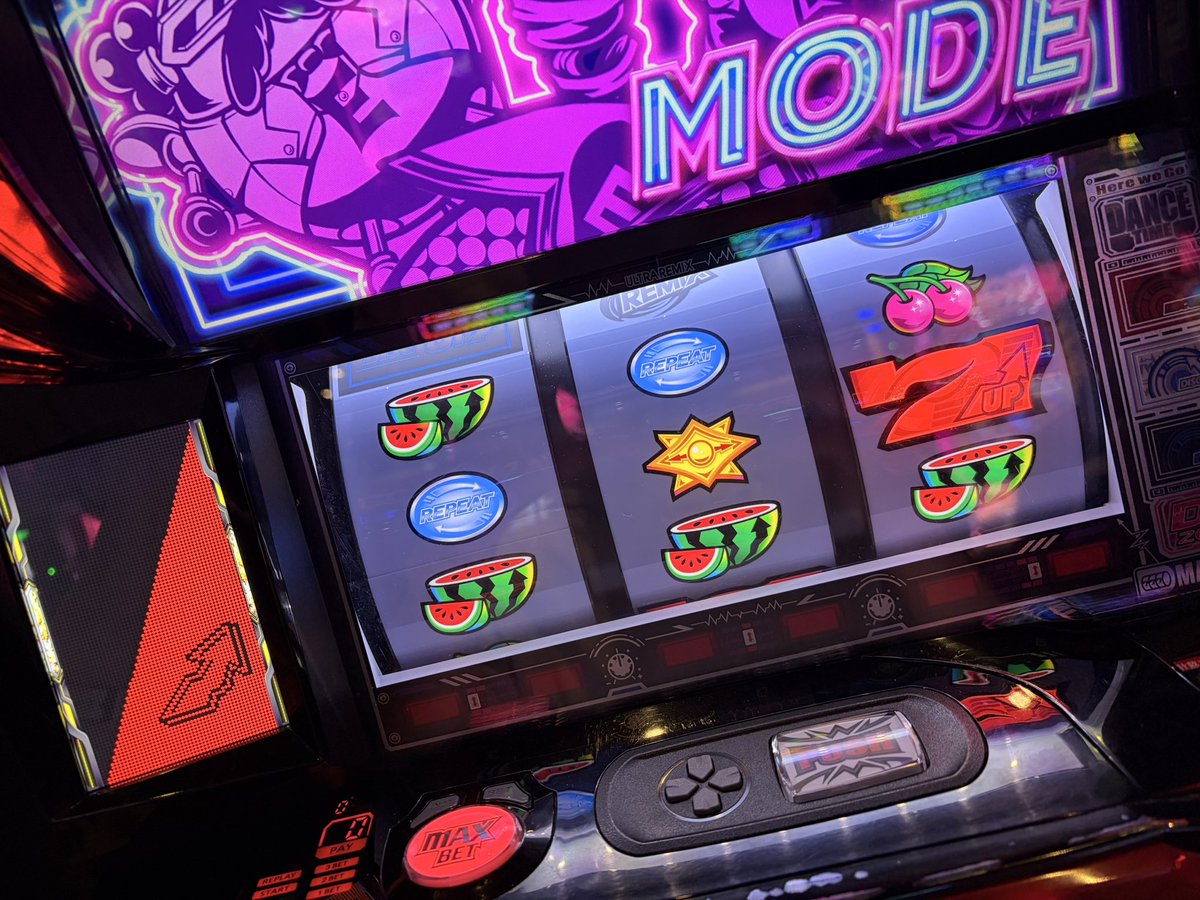 こげつ tweet media