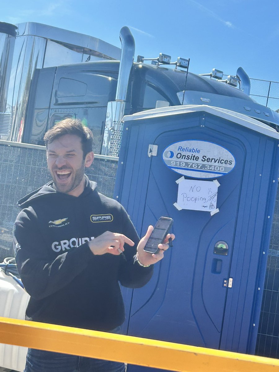 Daniel Suárez tweet media