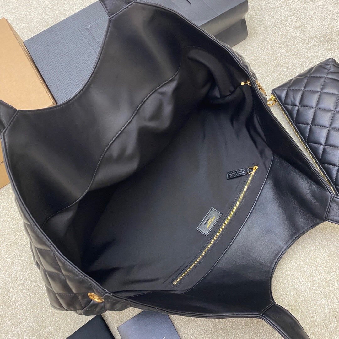 出售包包莆田鞋古驰香奈儿迪奥爱马仕LV路易威登芬迪博柏利巴宝莉香水鞋子眼镜皮带外套衣服项链皮带奢侈品 tweet media