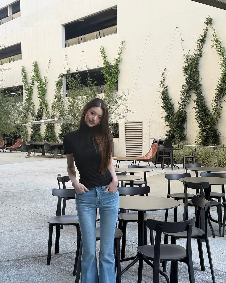 wonyoung pics tweet media