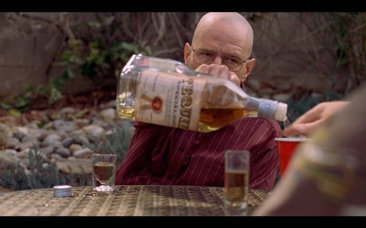 _07alm's tweet photo. #المدني | #BreakingBad2
"بريكنق باد الموسم الثاني 9.3/10 "
مع كل حلقة يزداد انبهاري بالعمل وبالشخصيات. موسم جبار صراحة خصوصاً لشخصية جيسي وتعقيداتها اللي زادت بعد موت جاين، وصل للقاع حرفيا ومع روحته للمصحه اتفائل بتغير جذري بشخصيته المواسم الجايه. https://t.co/SxjzfozLiu