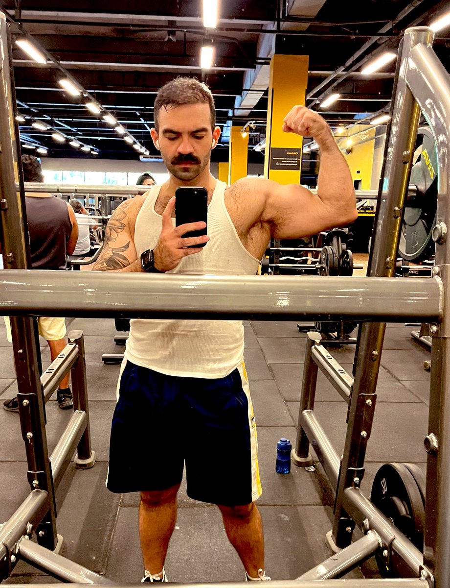 🄵🅁🄾🅃🄰 tweet media