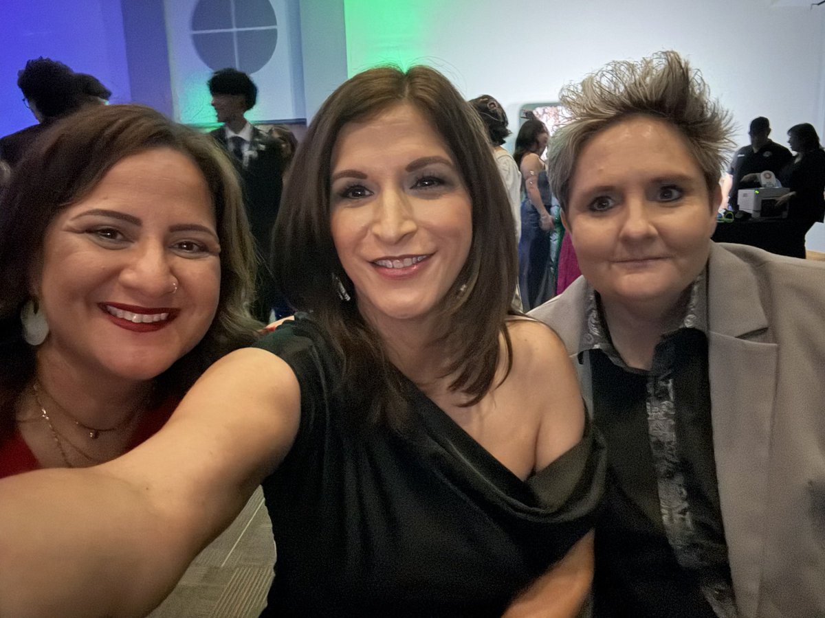 Ms Deleon tweet media