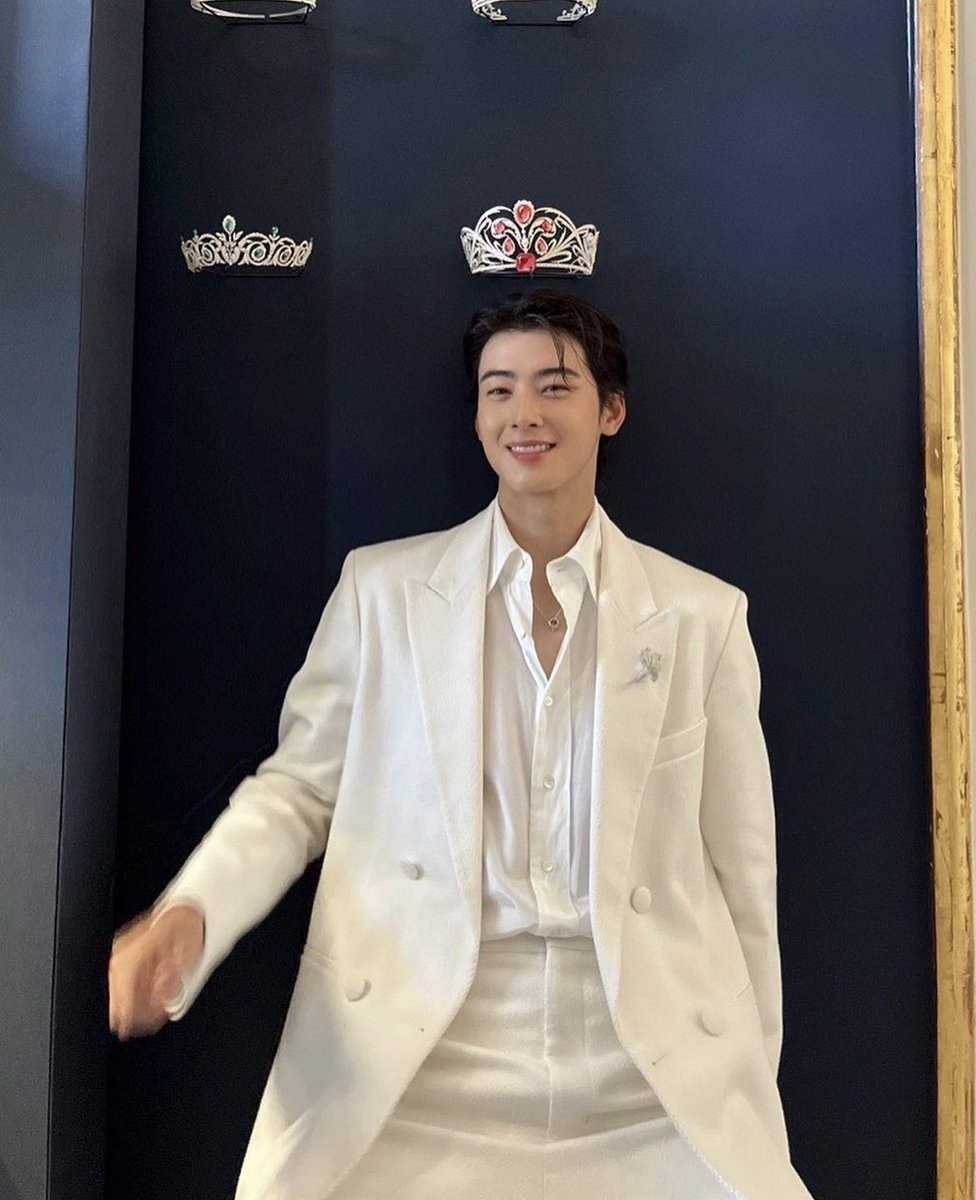krn_azb's tweet photo. 생일 축하해🎂
부디 예쁜 것만 보고 예쁜 말만 듣길🥺
언제라도 사랑해💙
#HAPPYCHAEUNWOODAY
#언제나_너의편_소중한_은우데이 
#차은우 #CHAEUNWOO
#아스트로 #ASTRO
@CHAEUNWOO_offcl https://t.co/oQlfo6OB13