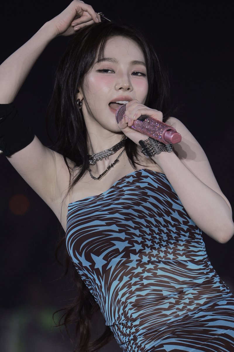 Kpop Data Shop tweet media