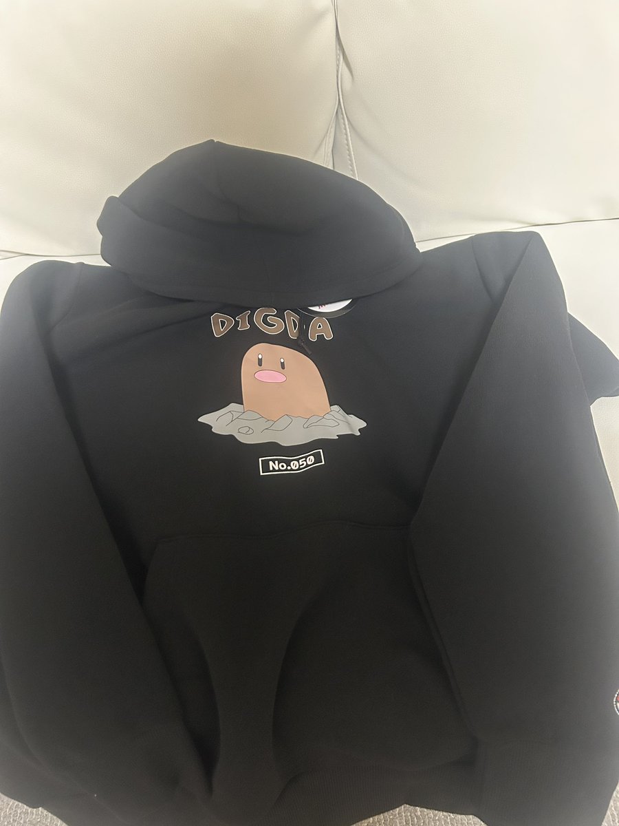 ドンキディグダのパーカーも遂に買えた