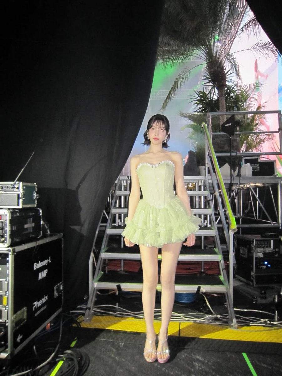 hourly joy tweet media