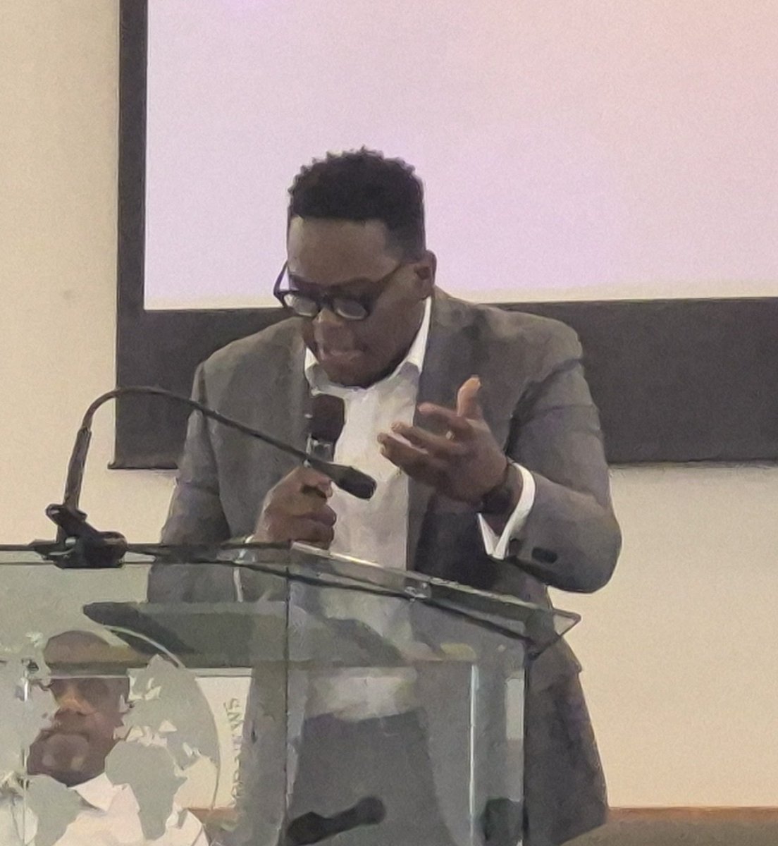whpbc's tweet photo. March Series: “Hidden No More: Unnamed Women in the Bible”
“Leave Her Alone”
John 12:1-8, 12-13
Pastor Jordan T Griffin
Mary is devoted and seen at Jesus' feet in the gospels
This leads to Mary using costly oil as a sacrificial act of worship
Leave people alone; let them worship https://t.co/dIPPKbTB0f