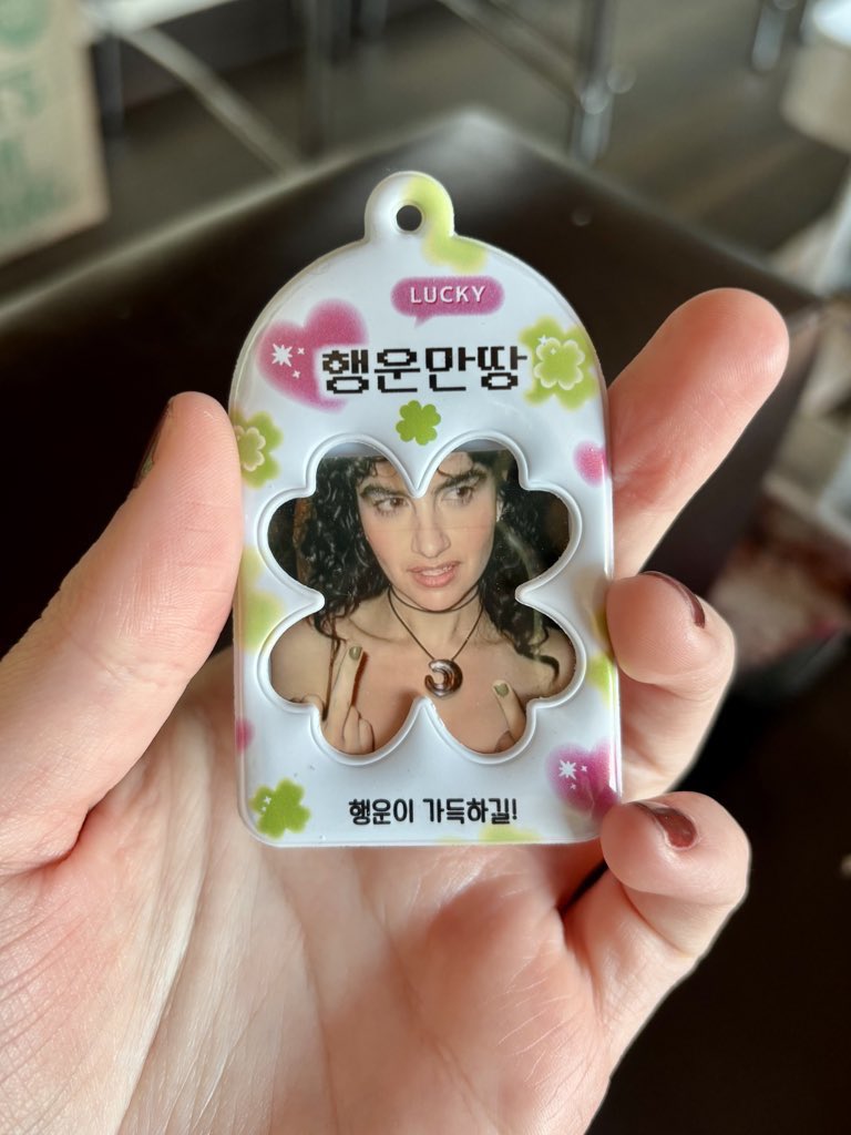 sally💥 quinda pilled tweet media