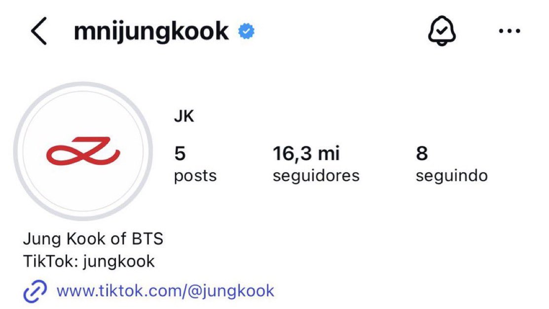 anajurirang 🪭 tweet media