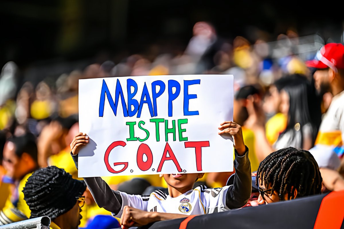 Mια 🐼 tweet media