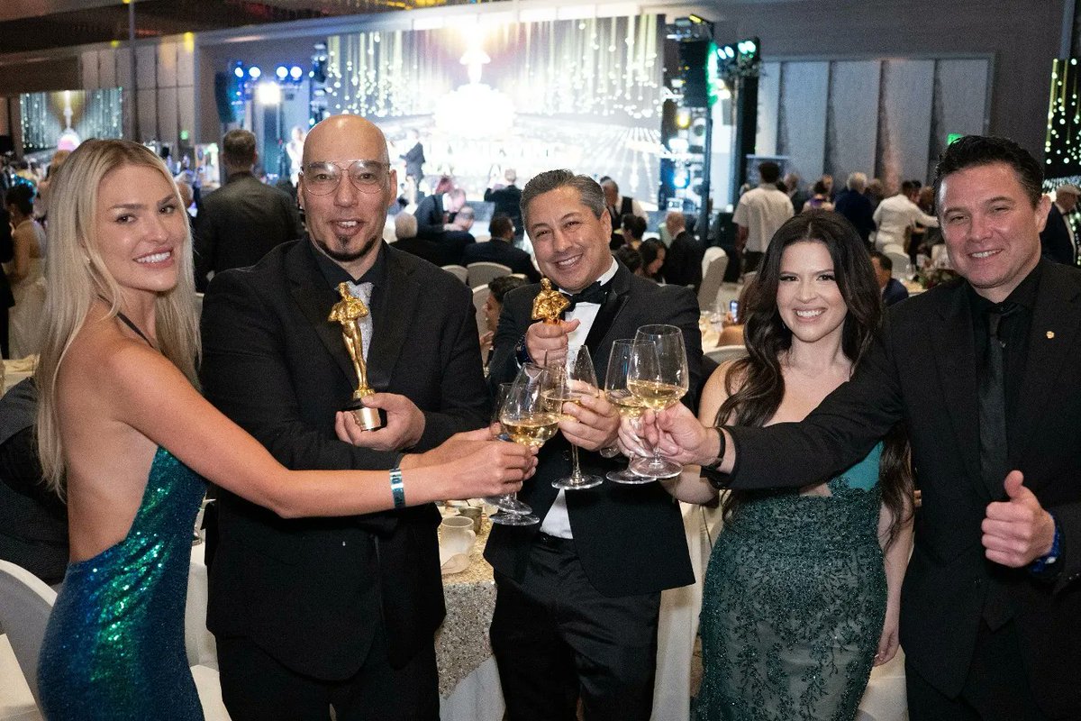 Space Blue Club tweet media