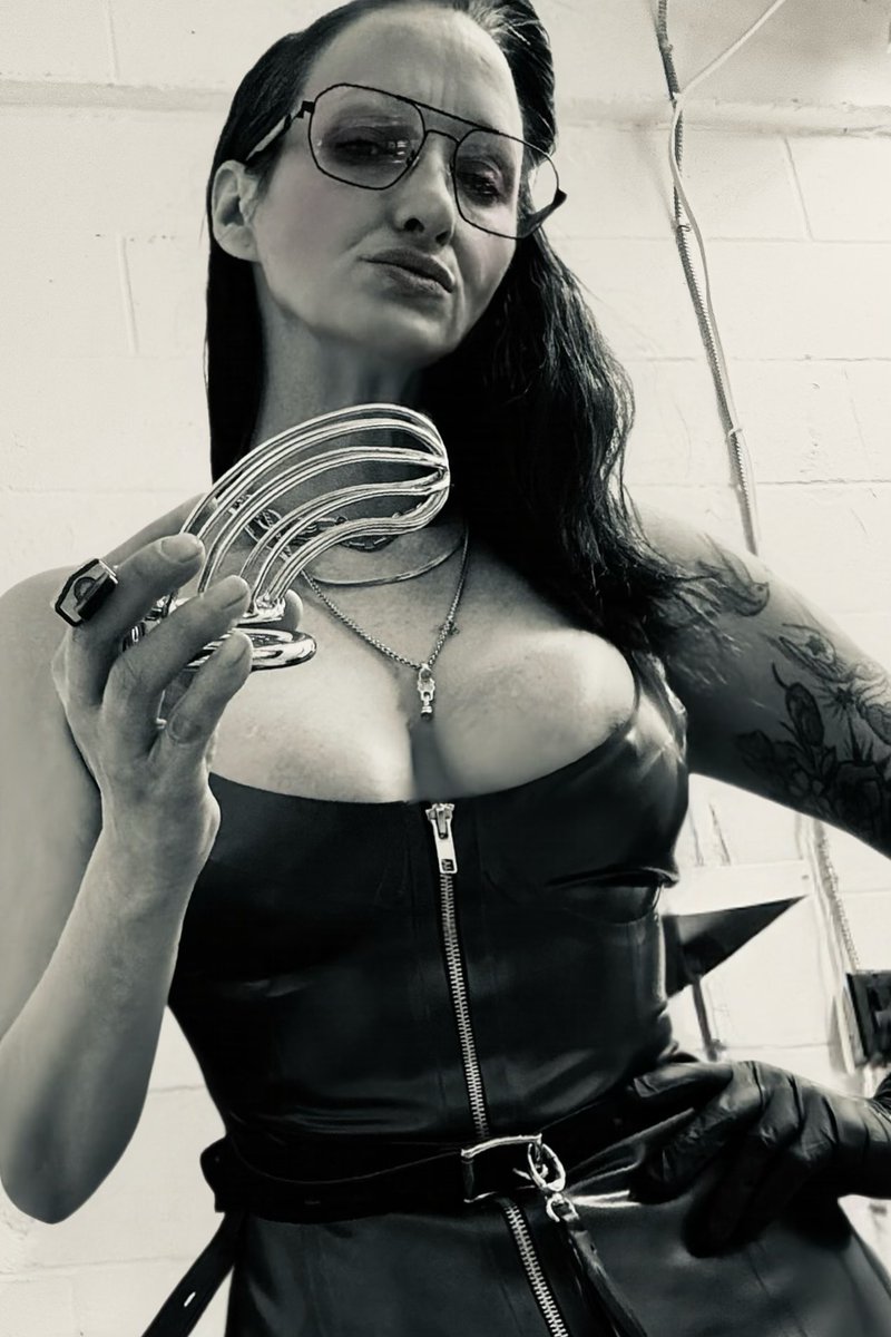 Madam Rabbit tweet media