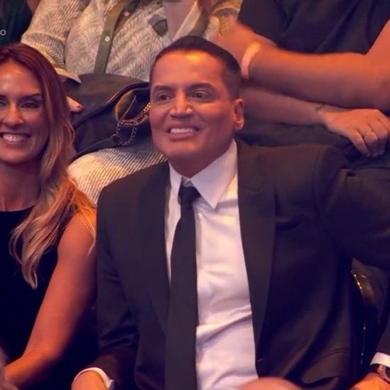 UpdateCharts tweet media