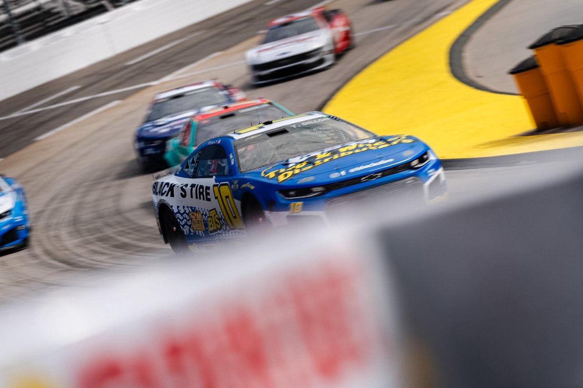 Black's Tire Service tweet media