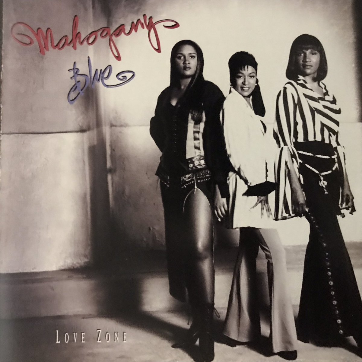 DJMASACHOOSETS's tweet image. this Week's Recommend3️⃣MAHOGANY
BLUE Love Zone 1993 #elctronic #funk 
#soul #randb #newjackswing #disco 
#synthpop