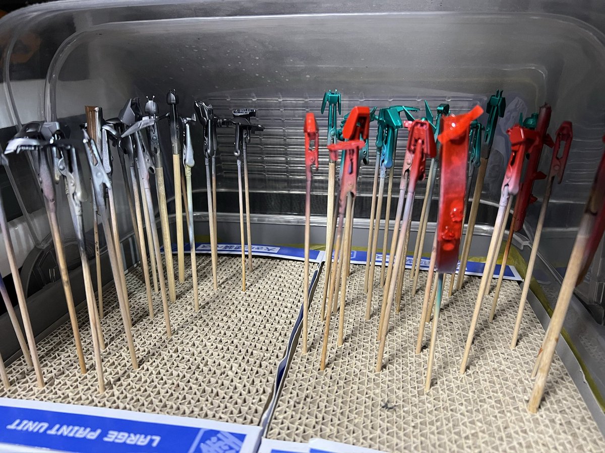 オブライト tweet media