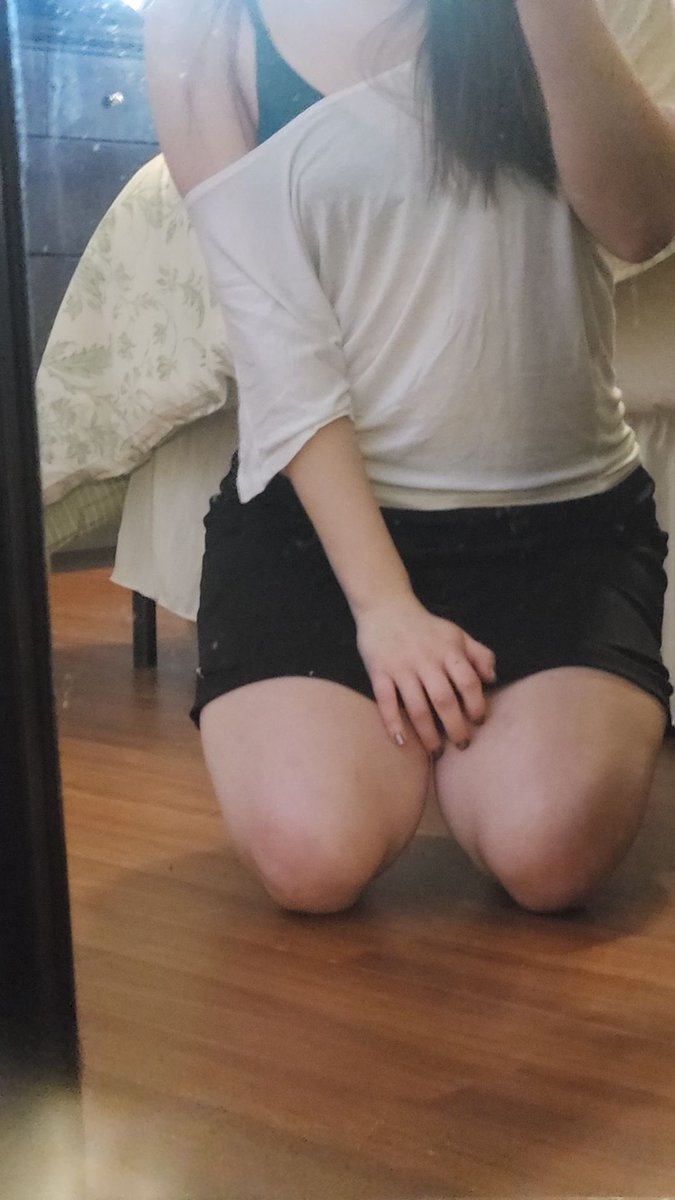 Ownerofsub's tweet photo. If you ask what your fav thing i well tell thats her @Annies_corner_ 

#nsfwtwt #daddykink https://t.co/r0EmQkMh6d