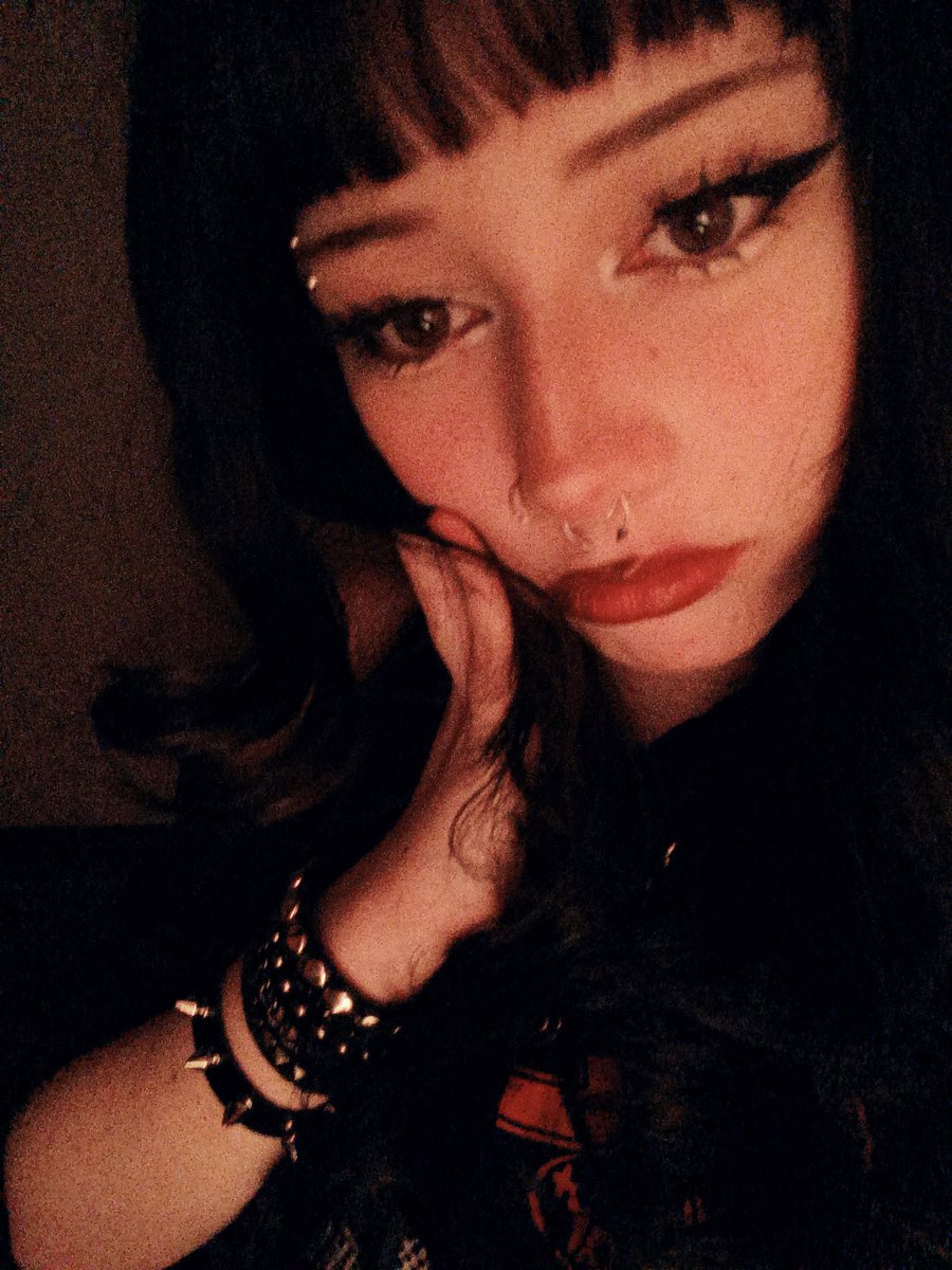 𝑎𝑚𝑎𝑙𝑙💤 tweet media