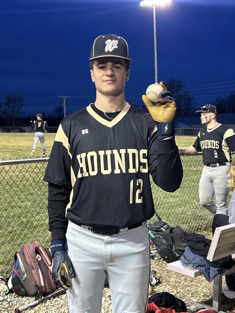 Another Mule Clubber schwacking the ball. Windsor’s Barr Swigert with his first HS 💣
<a href="/MOLegionBall/">Missouri American Legion Baseball</a>