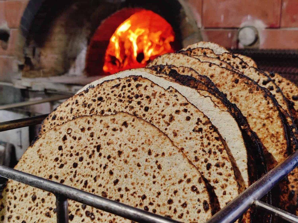 Yellow Boy tweet media