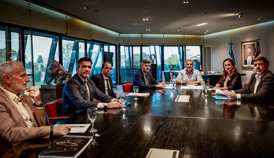 Martín Llaryora tweet media