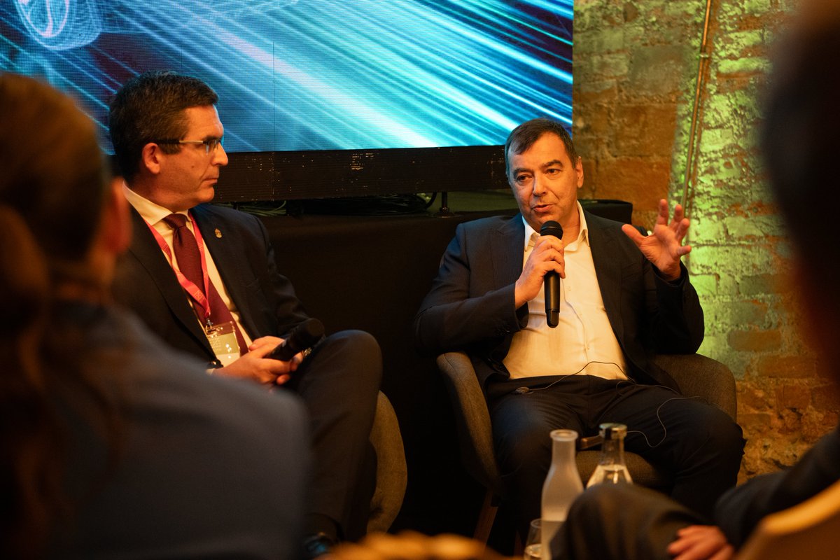 Mobileye tweet media