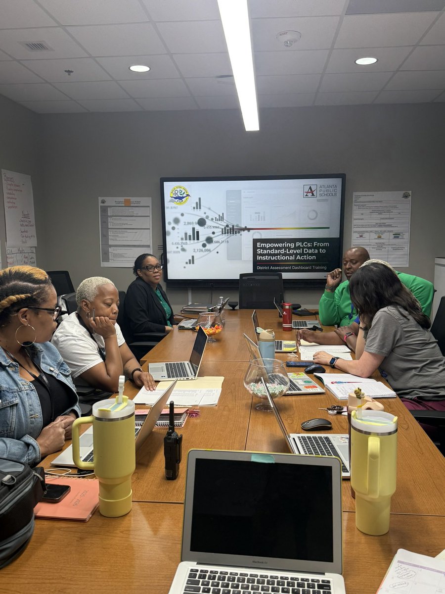 APSHumphriesES's tweet image. Last week was packed with fun and celebrations! 4th grade went on a trip to #iFly, we celebrated the students of the month, had meaningful PLC and crushed our last debate of the year! Ready to tackle the last week before Spring Break!