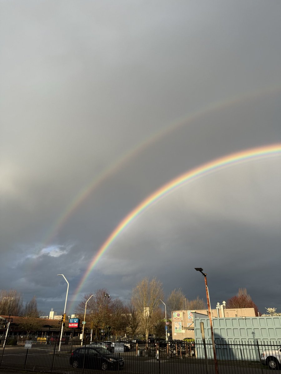 Light_Humphreys's tweet photo. Double rainbow! https://t.co/7HyJ2cJ54f