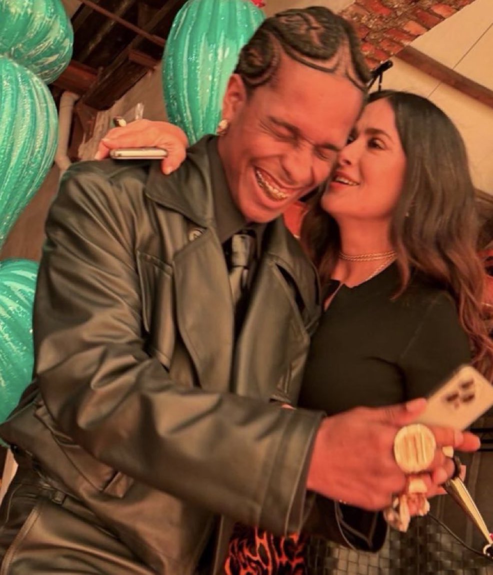 CHAOS AGENT 💯🥸 tweet media