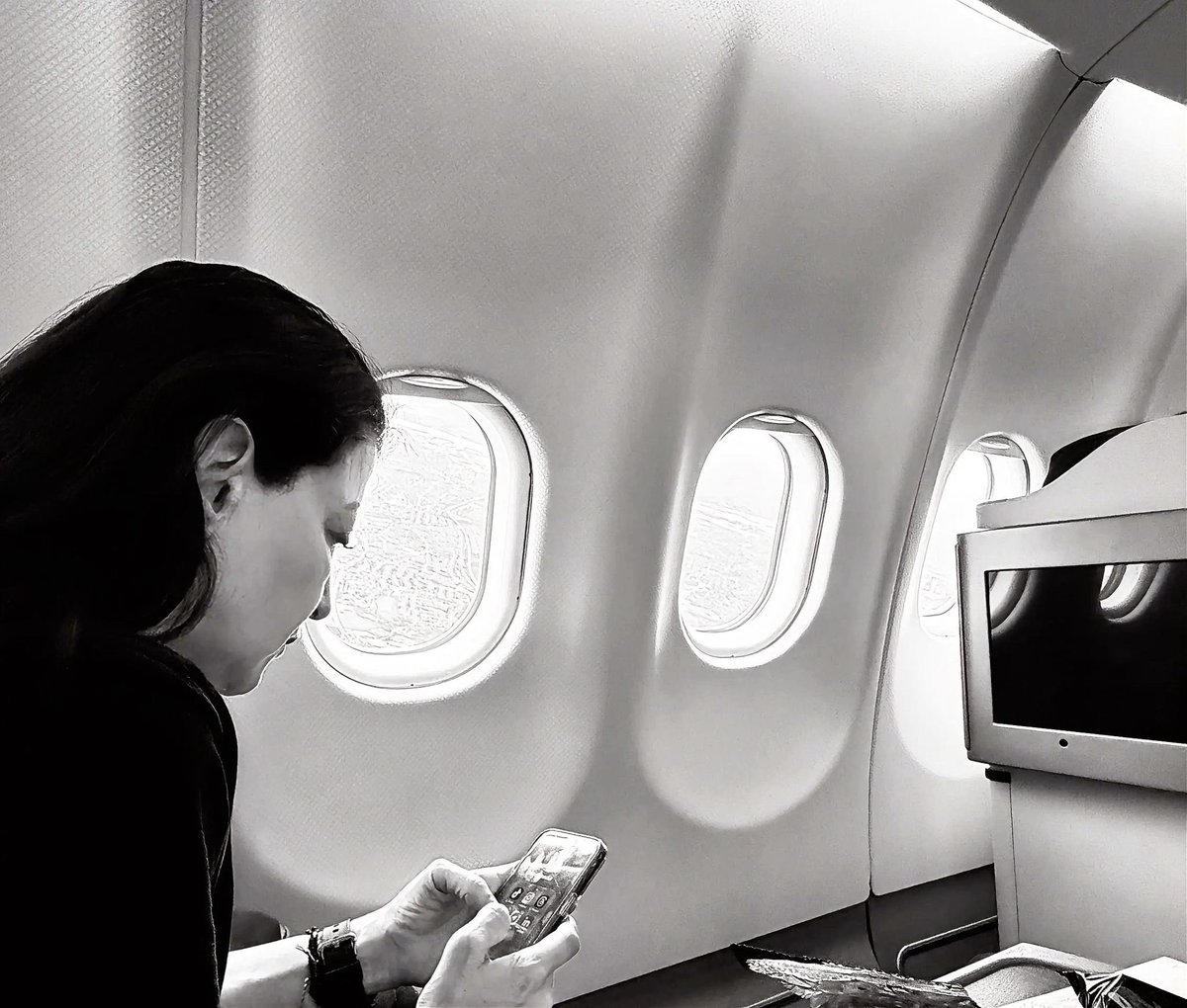 Sima Sabet | سیما ثابت tweet media