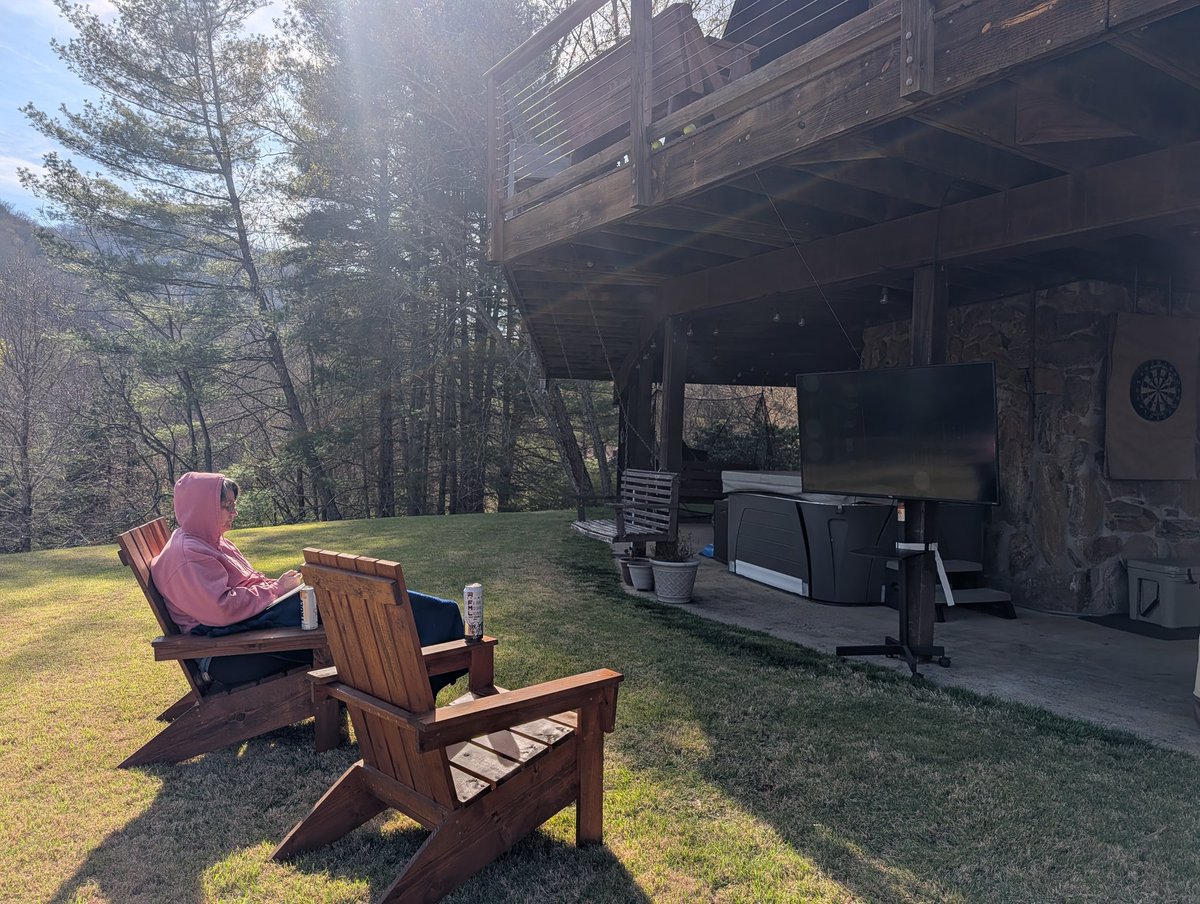 Little chilly in The Whee so TV rotated so can sit in the sun.  On Duke. Let's go <a href="/NC__NicK/">NC__NicK</a>