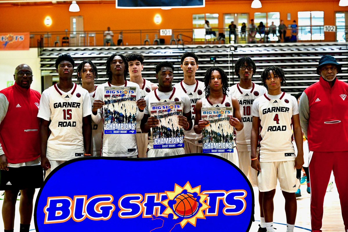 BIG SH🏀TS tweet media