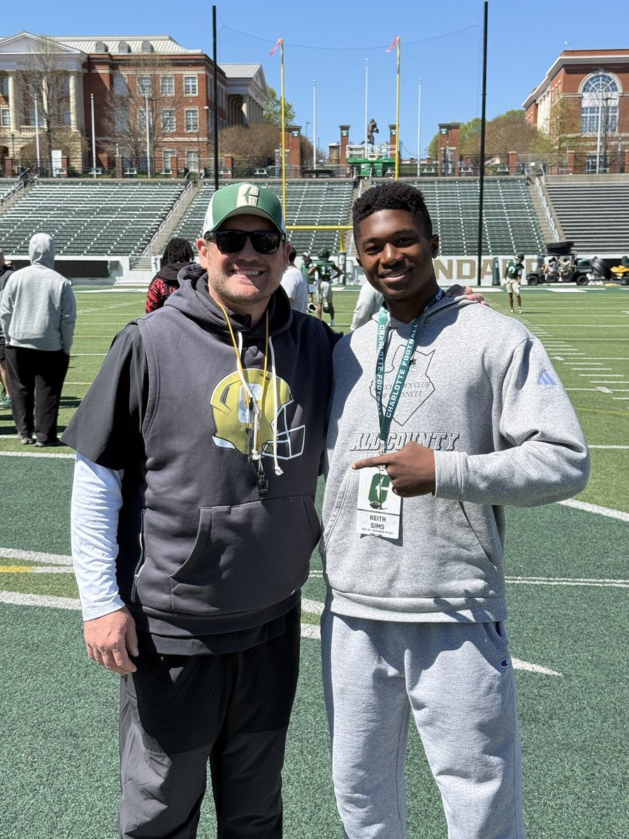 Coachjgpatrick's tweet image. I coached @Coach_Cab my 1st year at @GSAthletics_FB and currently coach @KJ_Sims11 at @SKG_Football … coaching truly connects full circle. It’s great to see the sport of football connecting generations! #development #coaching #football