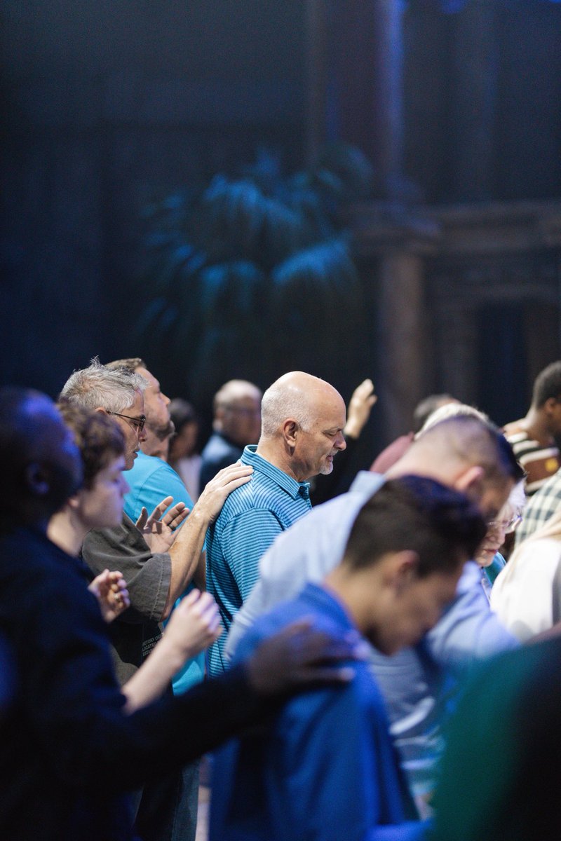 victorytulsa's tweet photo. PALM SUNDAY 🕊️🩸
When we share the lamb, we share the hope of the world! Nothing is too difficult for the lamb! https://t.co/4Ih7JRHuPl