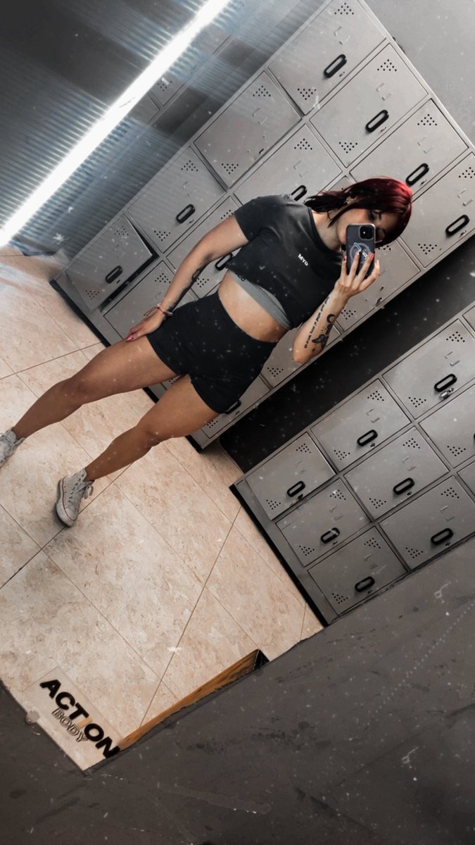 imabby_1's tweet photo. Oh my fucking legs https://t.co/BGEmFrSpLv