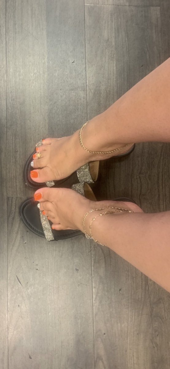 Toe👣ni tweet media