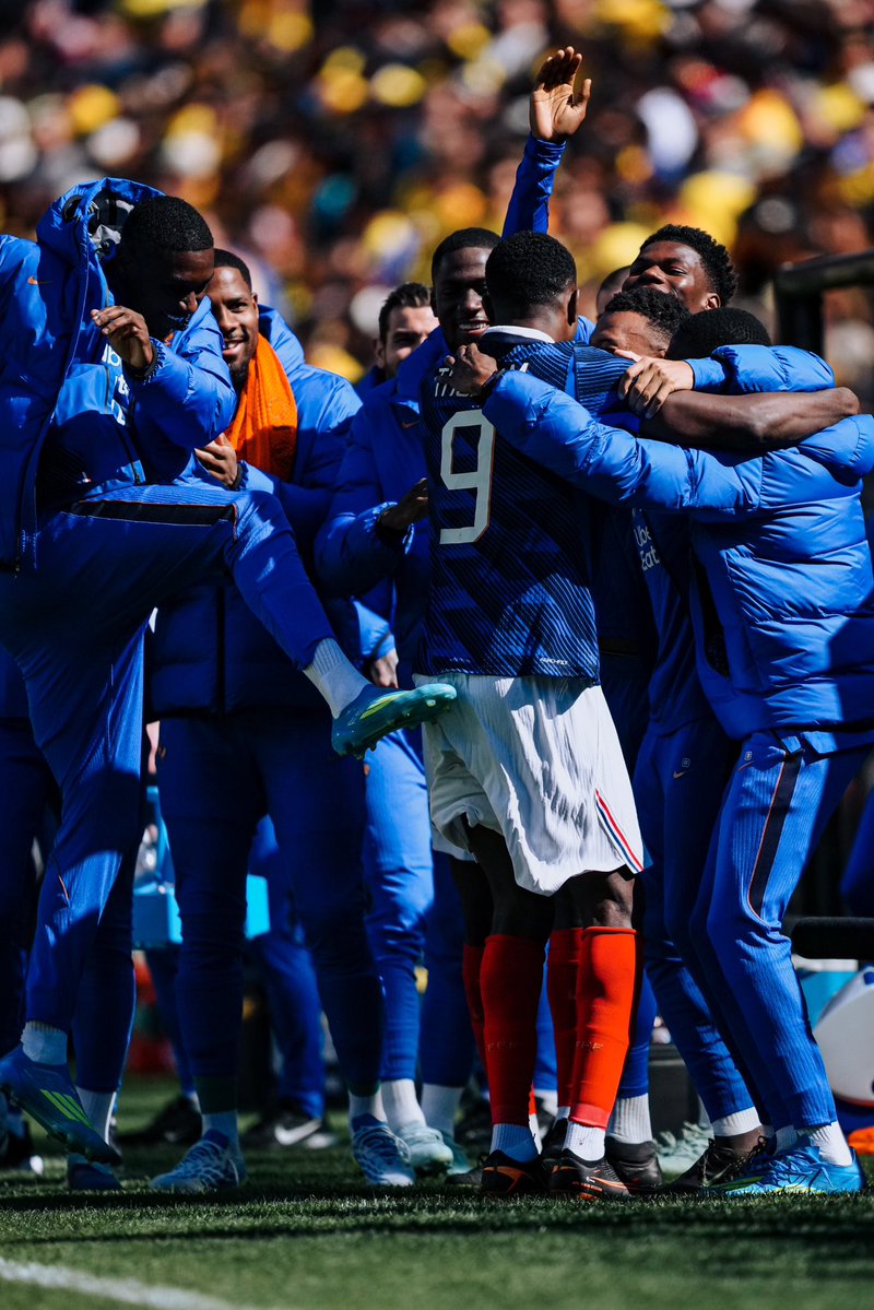 Sebastián Decker 🤓 tweet media