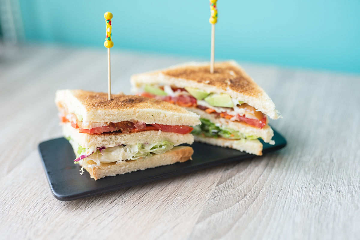 Nelly Jedinakova tweet media