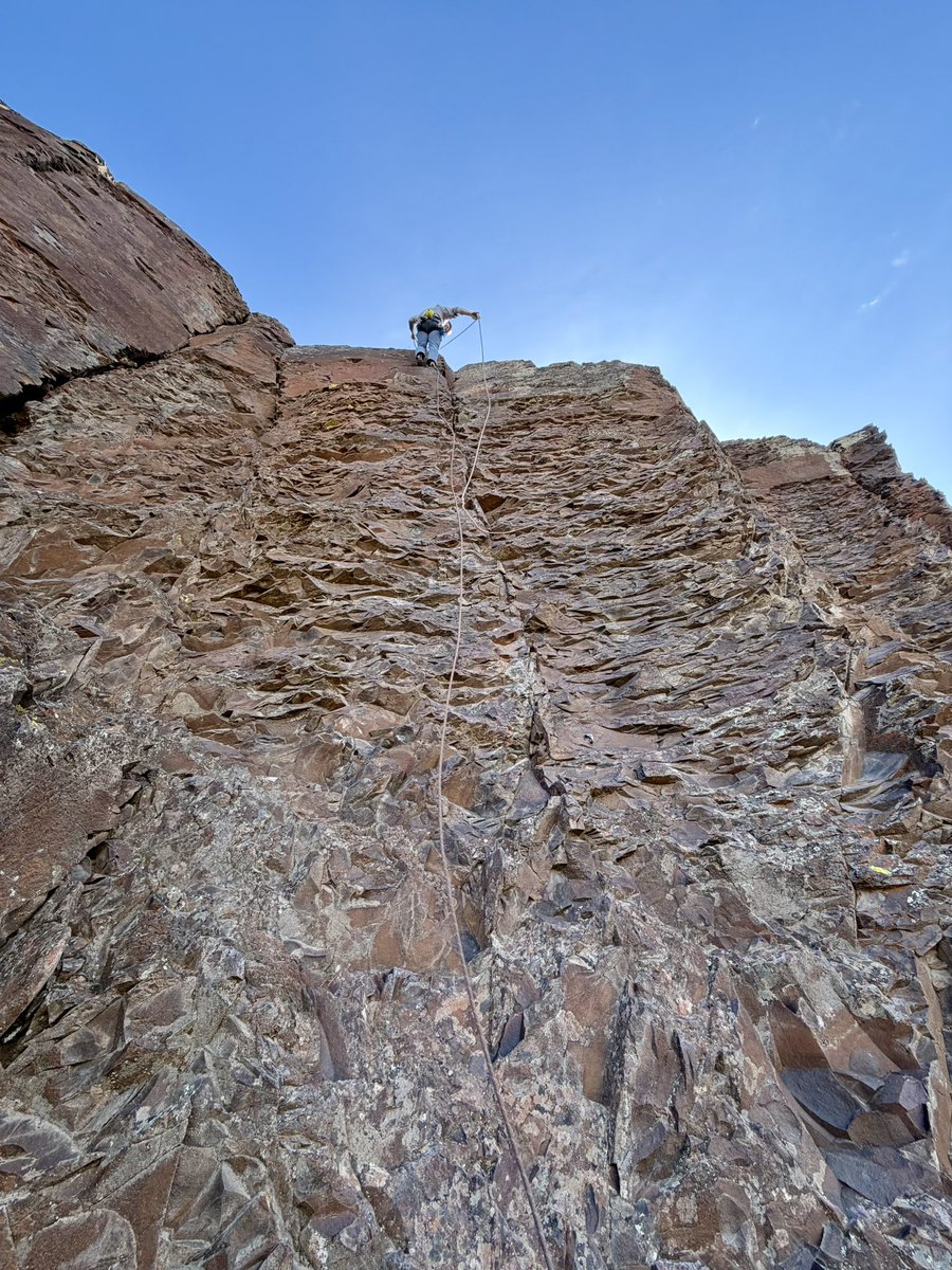 unixterminal's tweet image. Climbing in central WA after #MVPSummit.