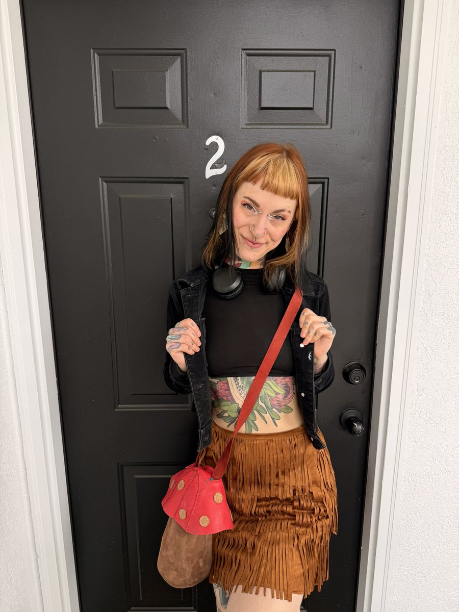 larn 🦊💛💋 tweet media