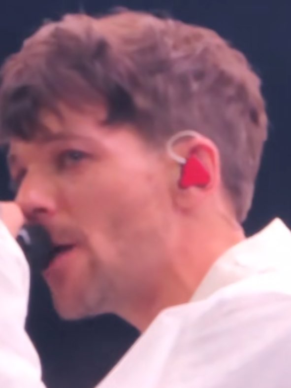 ren ⭐️ tweet media