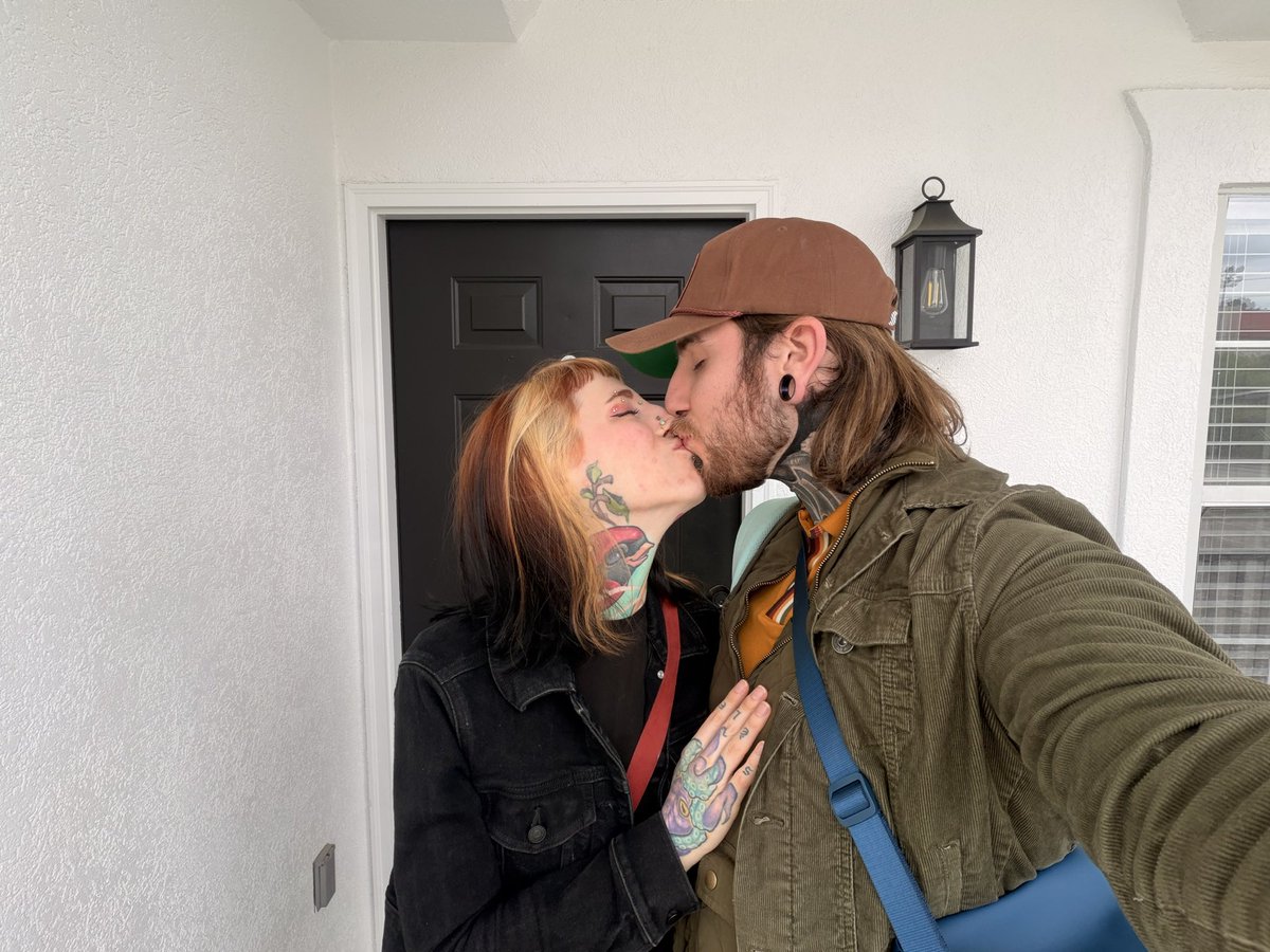 larn 🦊💛💋 tweet media