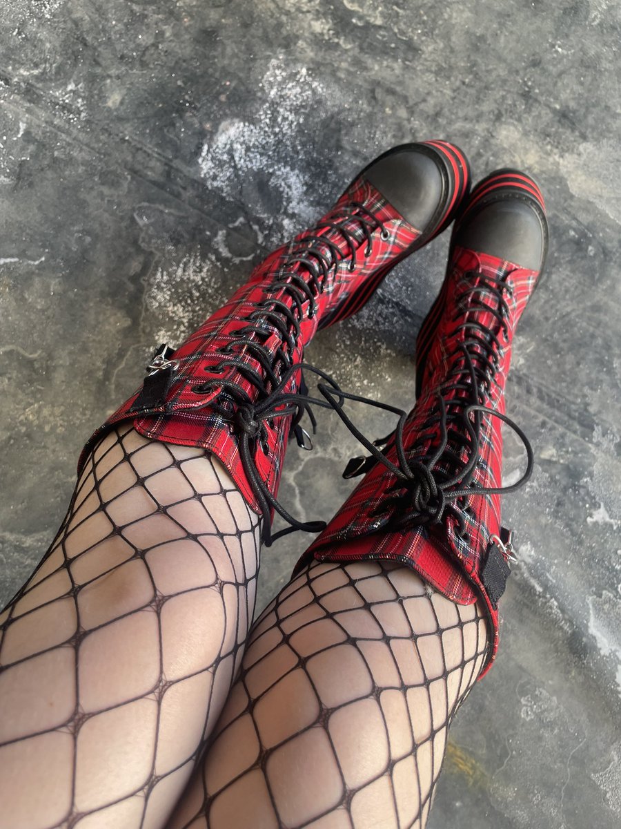 Your God, 𝘈𝘳𝘦𝘴 ✨ tweet media