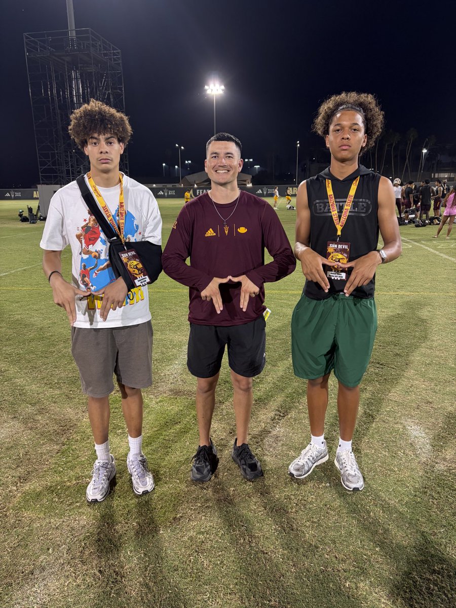 AhmadJ_5's tweet photo. Great seeing you @CoachBourguet at ASU spring practice yesterday!! T’s up!! @TucsonTurfElite #turffamily #sundevilfootball https://t.co/2KBOwsHcLo