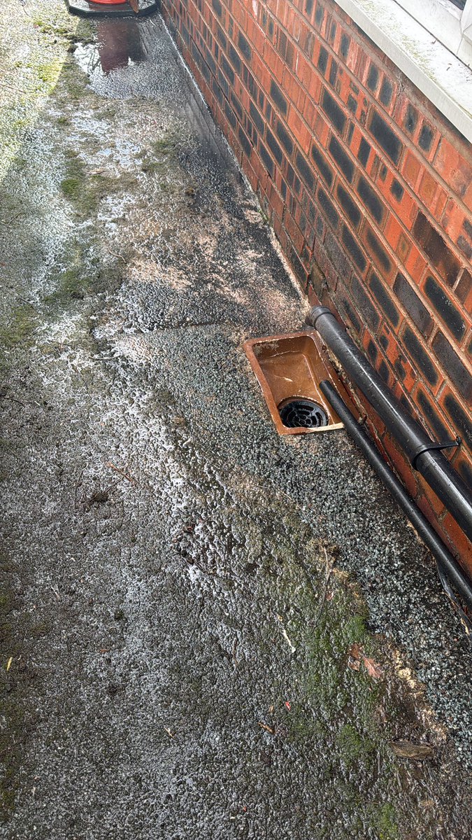 ManchesterDrain's tweet photo. Blocked Drains Manchester | Drain Jetting | Unblocking | CCTV Drain Survey's | 24/7 Call Out | Fixed Fee Service

Tel: 0161 670 6119 or visit https://t.co/7fk38Qmnw8 https://t.co/k7lE233lIn