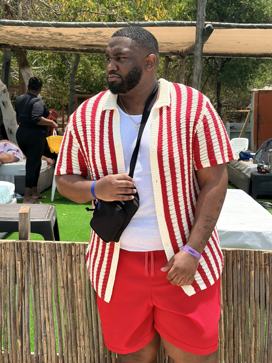 GOOCH-ey Mane tweet media